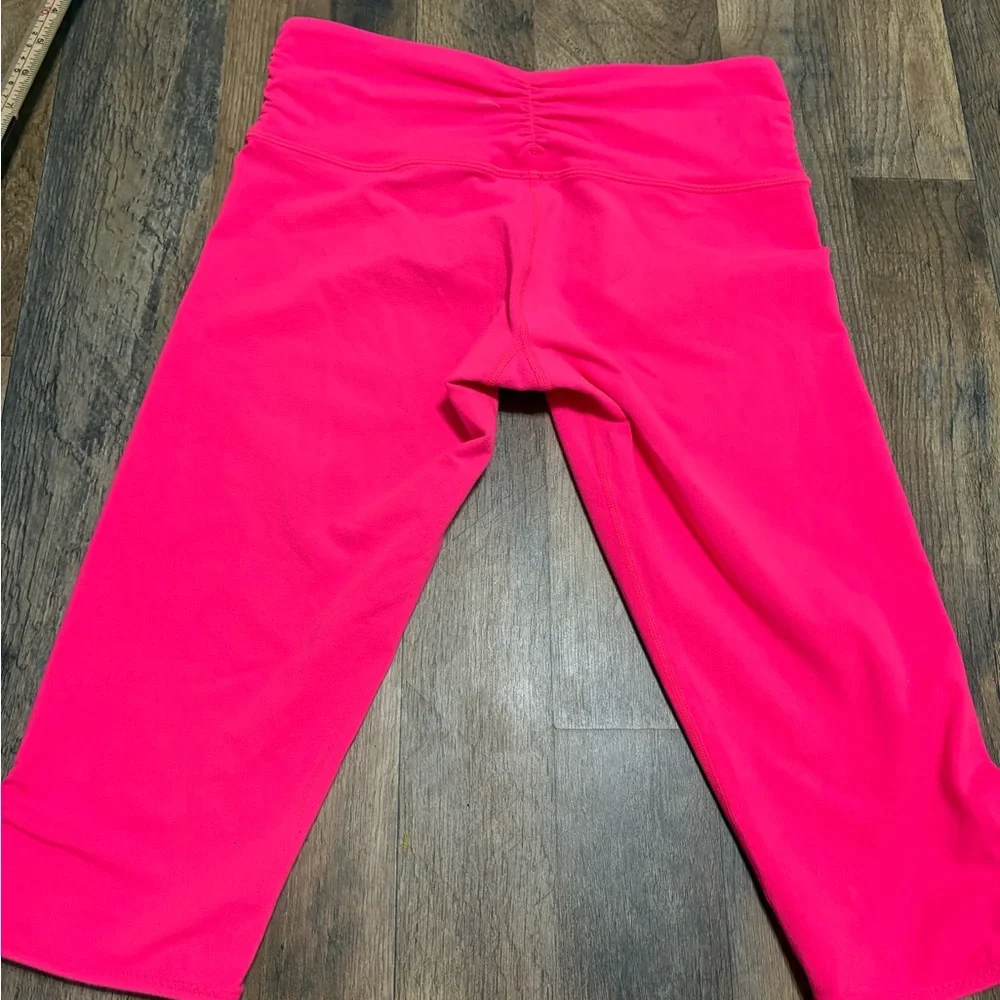 Lululemon Athletica Hot Pink Leggings - Picture 6 of 9